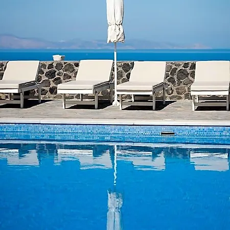 Agnadi View Oia